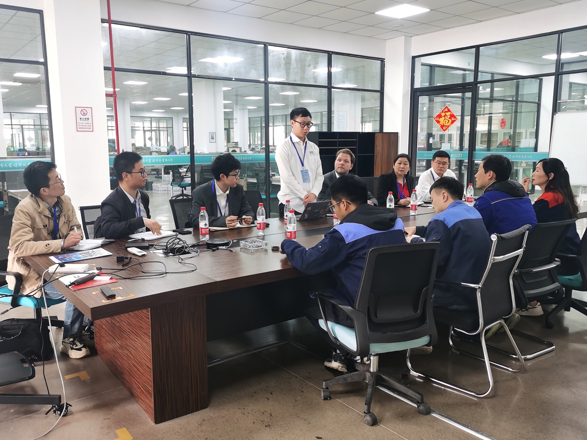 Welcome Leader Sik to visit Daijinyi